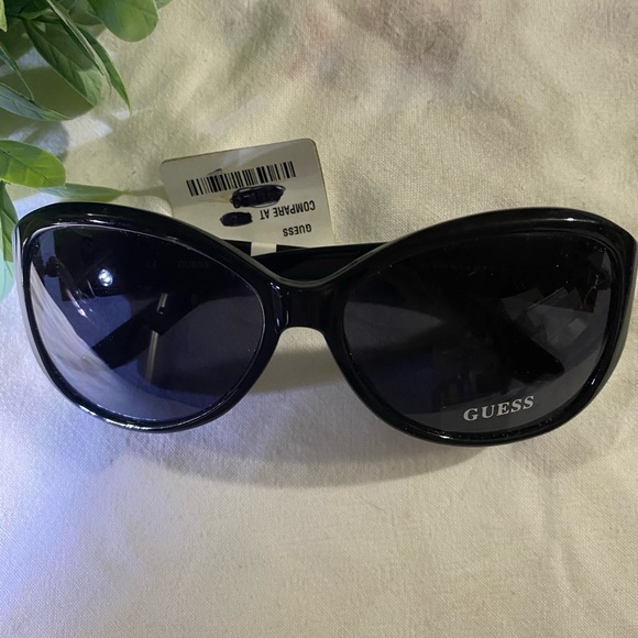 Guess Accessories - GUESS Black Women's Sunglasses